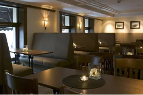 Bergen Travel Hotel 3*,